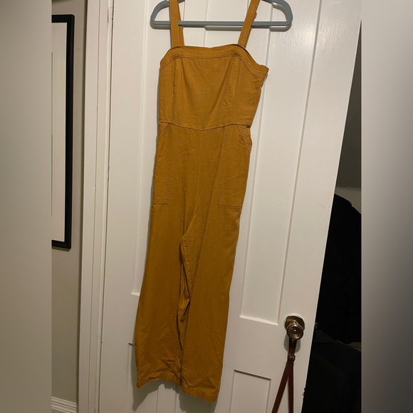 Old Navy Jumpsuit - Picture 1 of 3